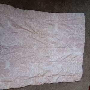 Elegant Pink Floral Crib Comforter